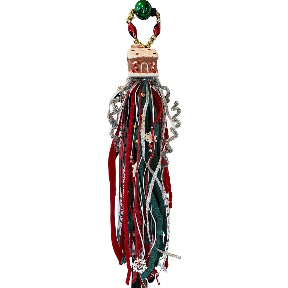 Handmade Gingerbread House Salt Shaker Tassel 14in Red Green Excellent Holiday